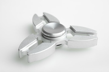 Metal spinner