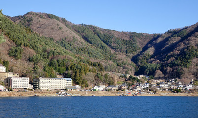 Fototapeta na wymiar View of the lake with Kawaguchi township
