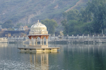 Temple in Bundi lake