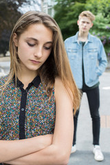 Obraz premium Unhappy Teenage Couple In Urban Setting