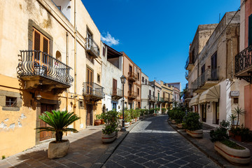 Fototapeta na wymiar Typical Sicilian street, Lipari, Aeolian islands, Sicilia 
