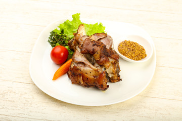 Roasted pork knee