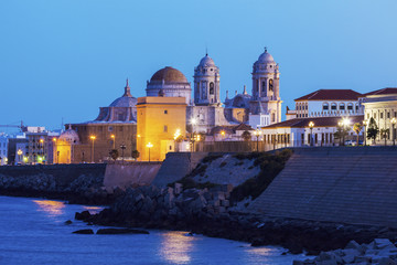 Cathedral de Cadiz © Henryk Sadura