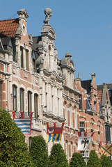 Fototapeta premium gevels aan de oude Markt in het centrum van Leuven