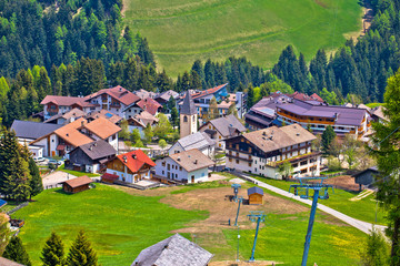 Fototapeta na wymiar Alpine village of Antermoia in Val Badia, South Tyrol, Alps of Italy