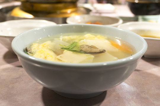 卵と野菜のスープ