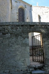 Les ruines du château du marquis de Sade à Lacoste en Provence dans le Vaucluse