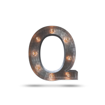 q METAL LETTER WITH LIGHT BULBS 