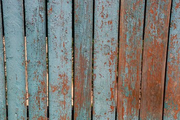 серо синяя текстура из старых деревянных досок сельского забора 