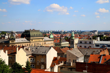 Fototapeta na wymiar Picturesque buildings in Downtown Zagreb. View from Strossmayer Promenade on Upper Town. 