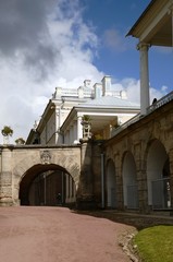 Fototapeta premium Extérieurs du palais de Tsarkoïe Selo (Ville de Pouchkine/Russie)