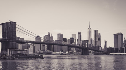 Obraz na płótnie Canvas Panoramic view of lower Manhattan and brooklyn bridge
