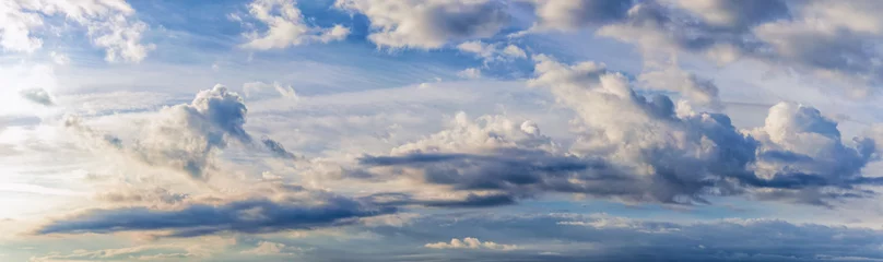 Crédence de cuisine en verre imprimé Ciel arrière-plan, panorama du ciel avec des nuages dramatiques