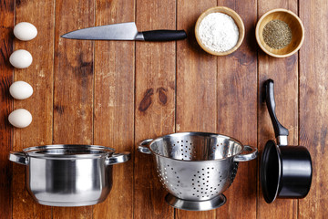 flat photo of kitchen tools 