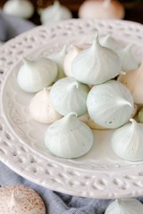 Little meringues made from aquafaba