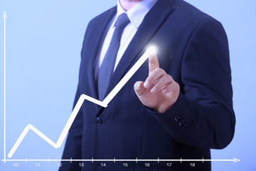 business Man Gewinn zeigt chart