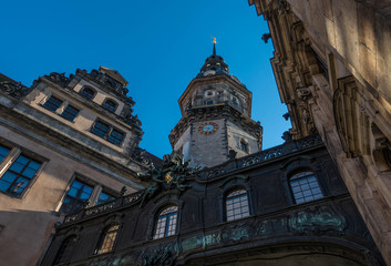 Obraz premium The old buildings in city Dresden against sky