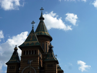 Fototapeta na wymiar Türme der rumänisch orthodoxe Kathedrale der drei Hierachien in Timișoara Temeswar Temesvár Temeschburg Timisoara in Rumänien 