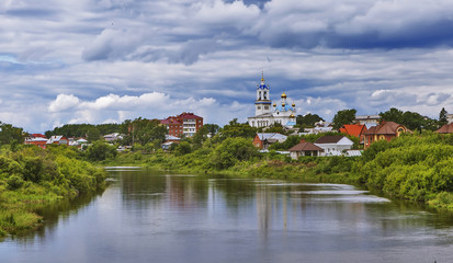 Панорама Камышлова, река Пышма и собор Покрова Святой...