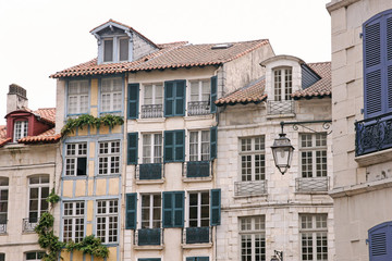 Fototapeta na wymiar typical french facades