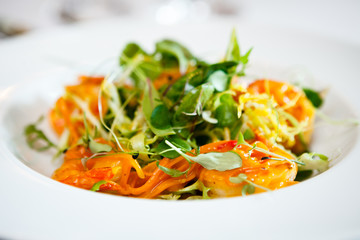 Salad with prawns