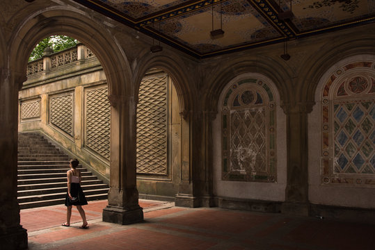 941 fotos de stock e banco de imagens de Bethesda Terrace Central Park -  Getty Images