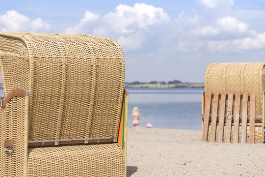 Strandk&ouml;rbe am Strand von Langballig Au