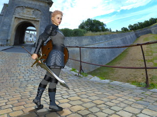 女性騎士