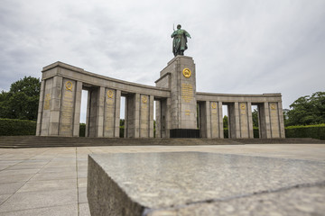 Fototapeta premium Soviet war memorial tiergarten berlin germany