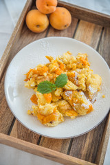 Kaiserschmarrn mit Aprikosen 