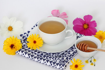 Fototapeta na wymiar Cup of tea with honey 