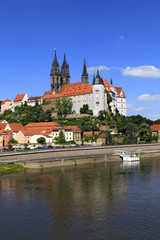 Fototapeta na wymiar Elbe river and Castle in Meissen, Saxony