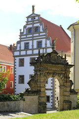 Fototapeta na wymiar Tuchmachertor Gate and Brauhaus in Meissen