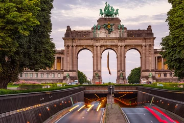 Foto op Aluminium Dramatic view of the Triumphal Arch and Belliard Tunnel in Park Cinquantenaire in Brussels during sunset © beketoff