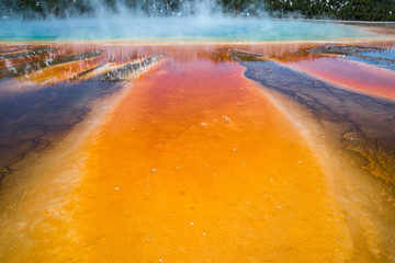 Regenbogenfarbene Grand Prismatic Spring, Yellowstone Nationalpark, Wyoming