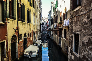 Obraz na płótnie Canvas Beyond Venice