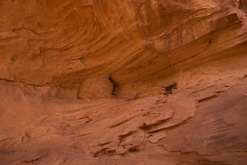 Haus der Anasazi-Indianer im Monument Valley, Arizona