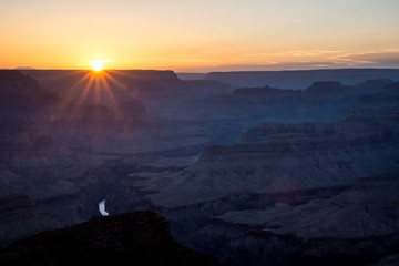 Sonnenuntergang über dem Grand Canyon, Utah