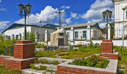 Памятник основателю города Семену Будакову. Камышлов....