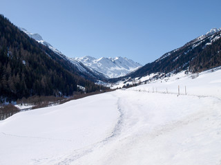 Fototapeta na wymiar Bedretto winter landscape
