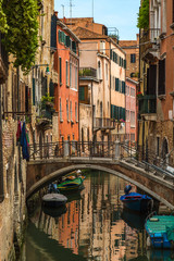 Fototapeta na wymiar Canal In Venice