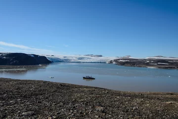 Fototapeten Arctica Arktische Landschaft  © Alexey Seafarer