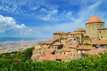 Wspaniały widok starego miasta w Volterra w Toskanii, Włochy
 - obrazy, fototapety, plakaty