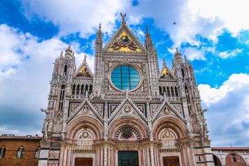 Fototapeta na wymiar picture of the famous Siena Cathedral in Siena, Italy