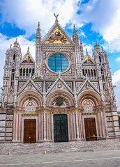 Fototapeta na wymiar picture of the famous Siena Cathedral in Siena, Italy