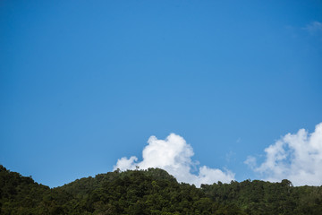 Obraz premium Before clouds over the mountains.In the rainy weather in the countryside