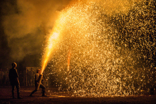 手筒花火 Images Browse 154 Stock Photos Vectors And Video Adobe Stock 手筒花火 Images Browse 154 Stock Photos Vectors And Video Adobe Stock