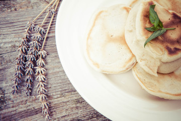 Pancakes with apples 