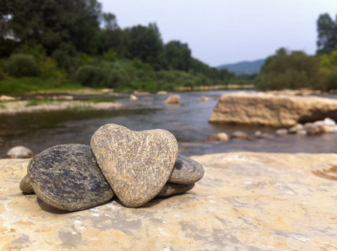 cailloux romantique ardeche