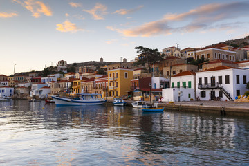 Obraz premium View of the village on Halki island in Greece. 